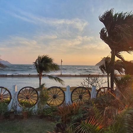 Seesea Thai Wooden House On Beachfront Πράτσουατ Κίρι Χαν Εξωτερικό φωτογραφία