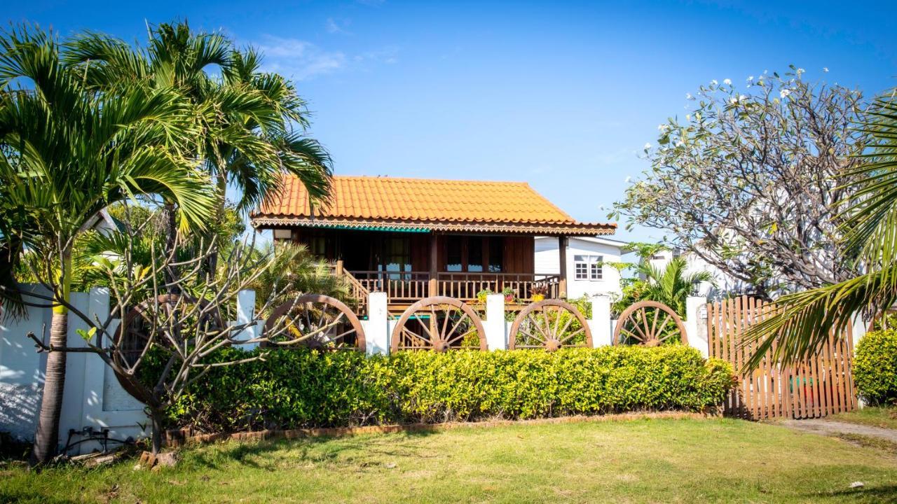 Seesea Thai Wooden House On Beachfront Πράτσουατ Κίρι Χαν Εξωτερικό φωτογραφία