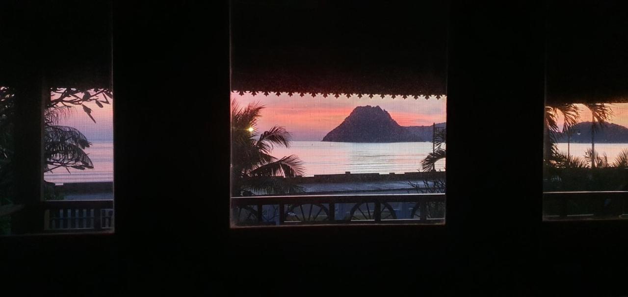 Seesea Thai Wooden House On Beachfront Πράτσουατ Κίρι Χαν Εξωτερικό φωτογραφία