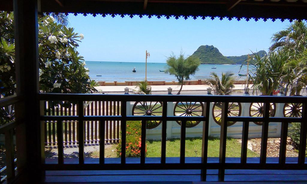 Seesea Thai Wooden House On Beachfront Πράτσουατ Κίρι Χαν Εξωτερικό φωτογραφία